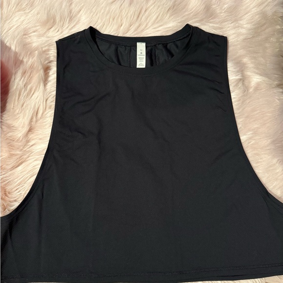 lululemon athletica Tops - lululemon athletica Black Sleeveless Cropped Tank